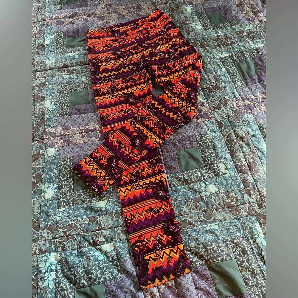 LuLaRoe Spooky Spider Pattern Leggings Women's One Size